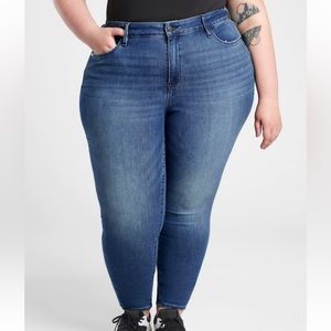 Athleta Women’s Sculptek Ultra Skinny Jean Pant in True Blue Size 24X